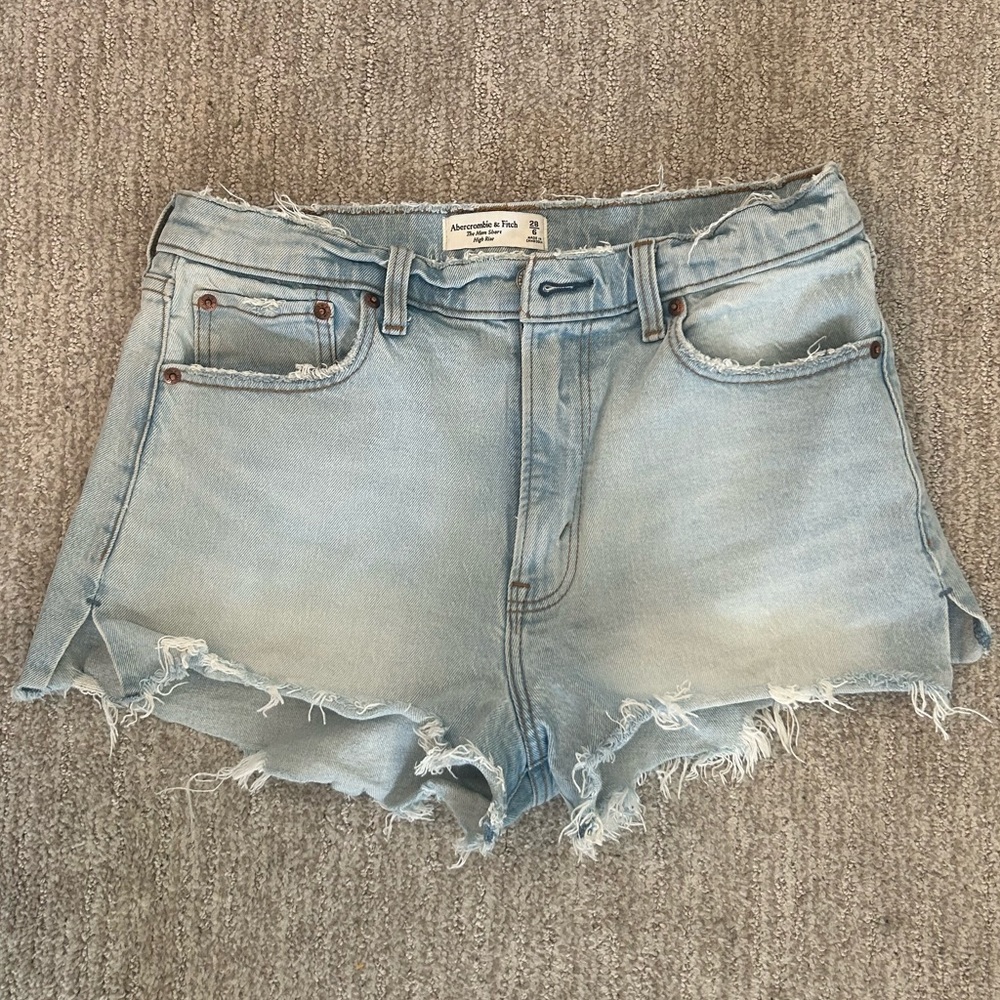 Abercrombie & Fitch High Rise Mom Short